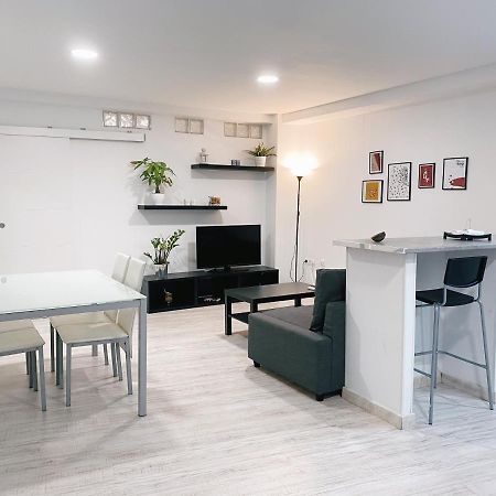 Gmc Turistics - Great Apartment For Groups & Families Málaga Exteriör bild
