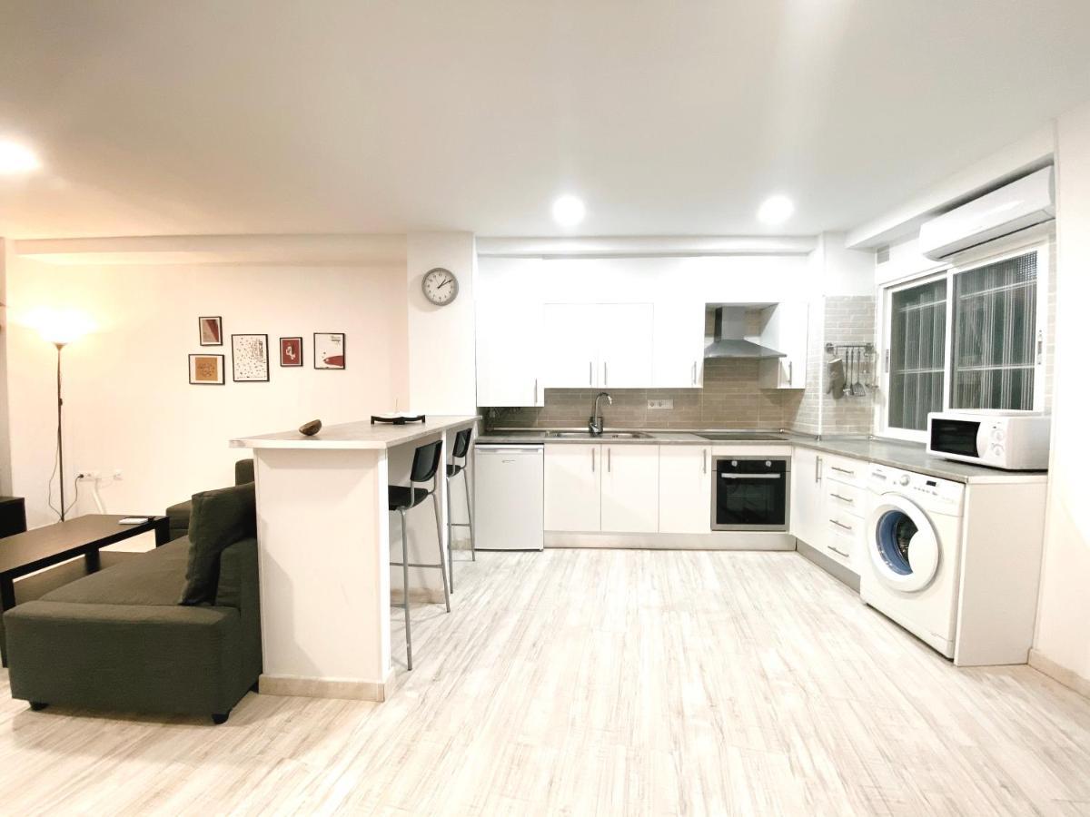 Gmc Turistics - Great Apartment For Groups & Families Málaga Exteriör bild