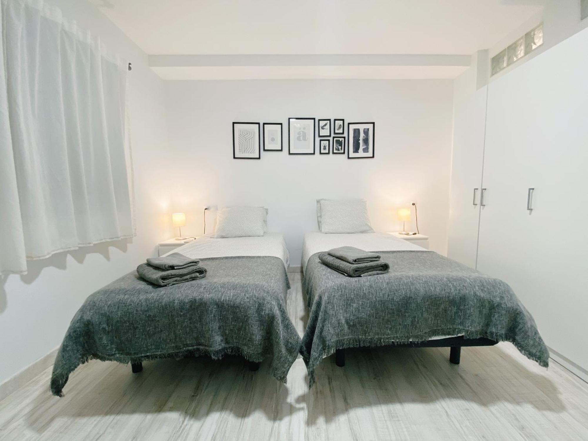 Gmc Turistics - Great Apartment For Groups & Families Málaga Exteriör bild